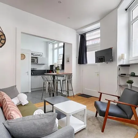 Appartamento Charming 1br Batignolles Parigi